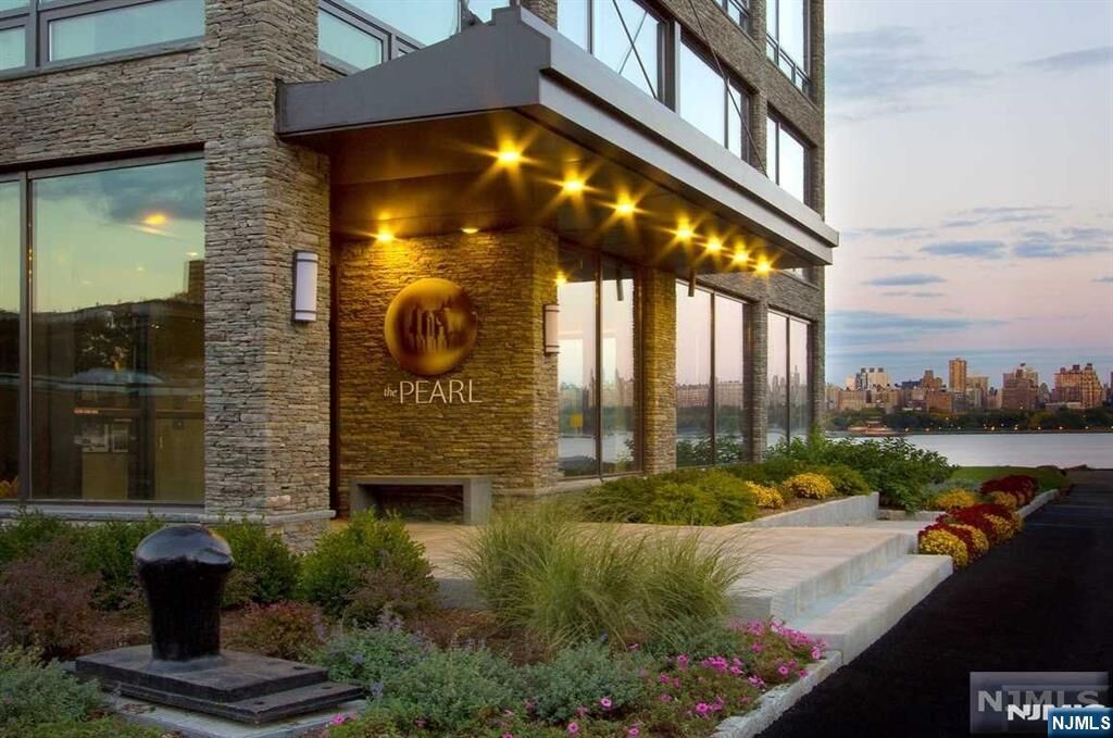 Property Photo: 9 Somerset Lane 405 NJ 07020