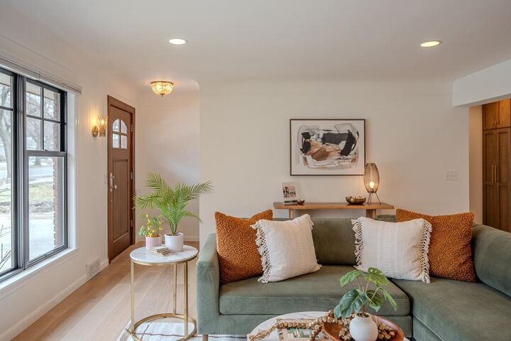 Property Photo:  4262 Wooddale Avenue S  MN 55416 