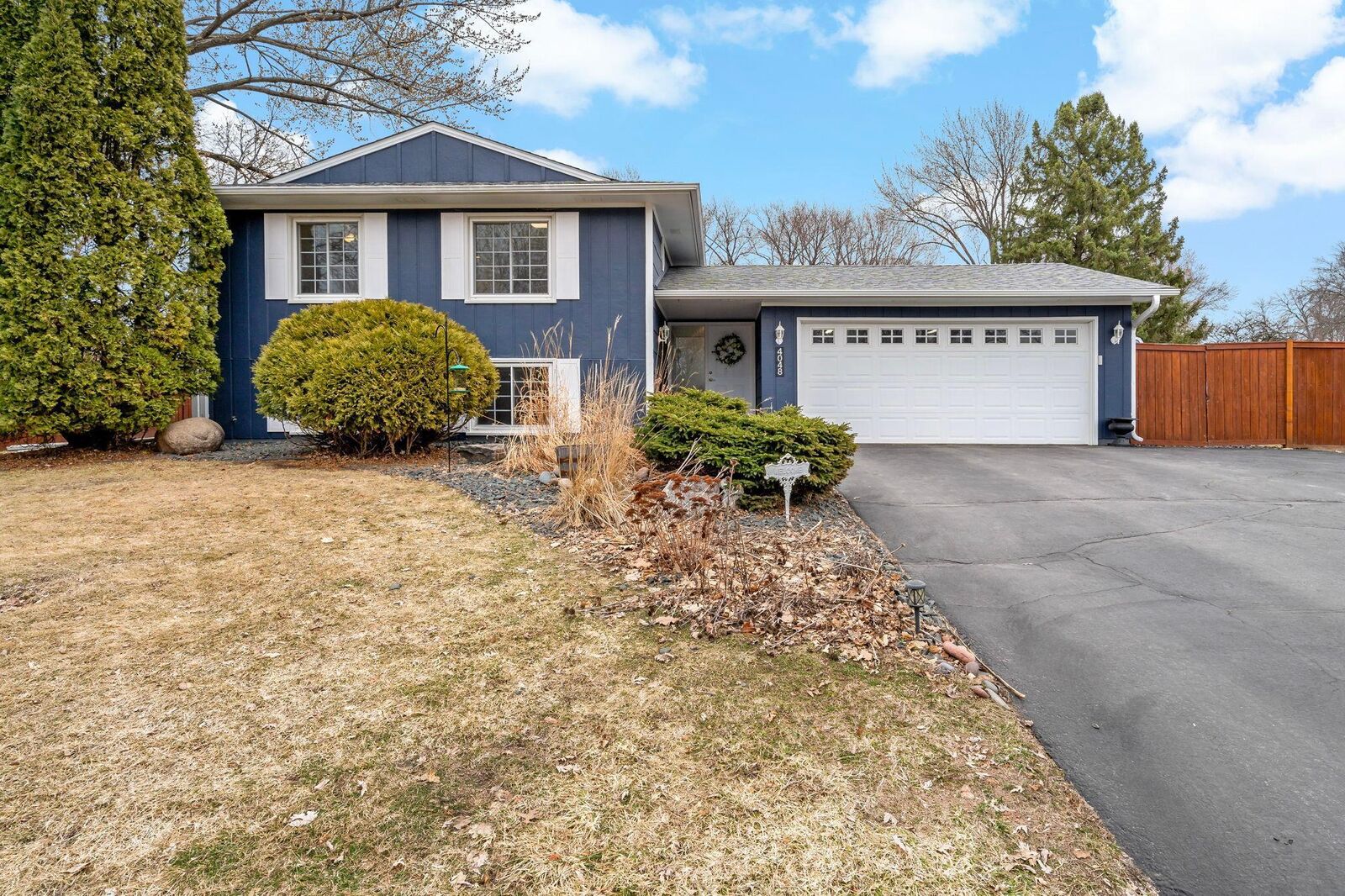 Property Photo:  4048 Cinnabar Drive  MN 55122 