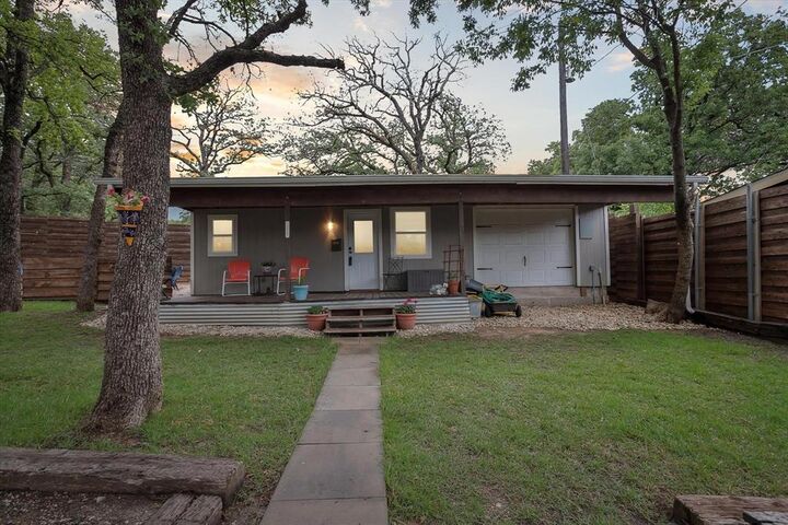 Property Photo:  4016 Cactus Drive  TX 76226 