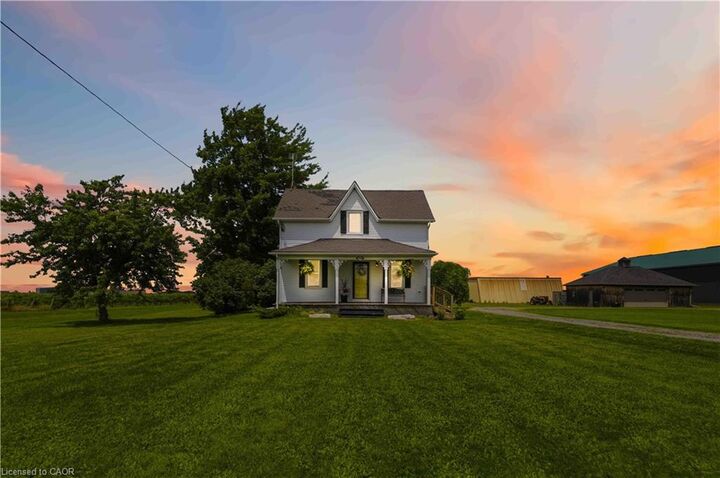 594 Niagara Stone Road — photo 1