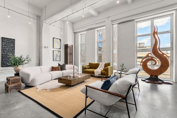 Property Photo:  42 Chauncy Street 8A  MA 02111 