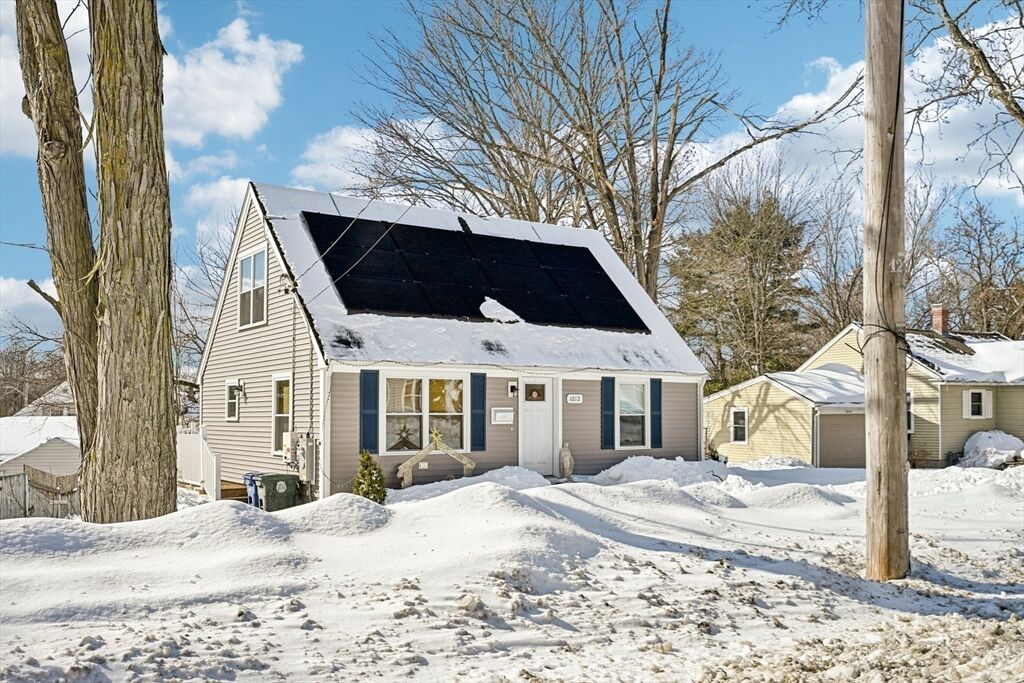 Property Photo: 1012 Main St MA 01453