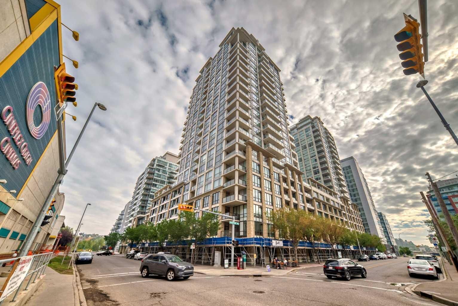 Property Photo: 222 Riverfront Avenue SW 1528 AB T2P 0X2