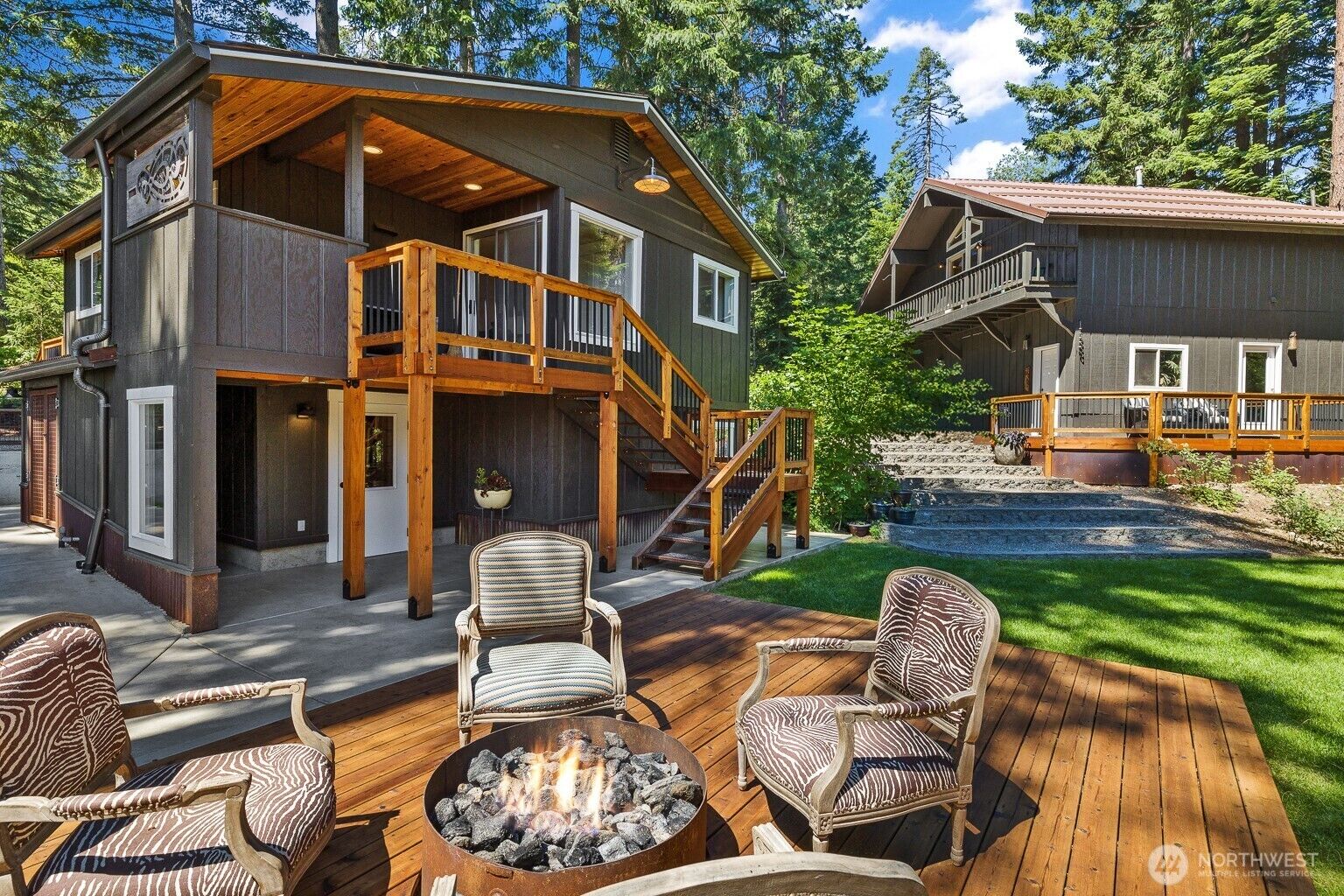 Property Photo: 661 W Pacific Avenue WA 98940