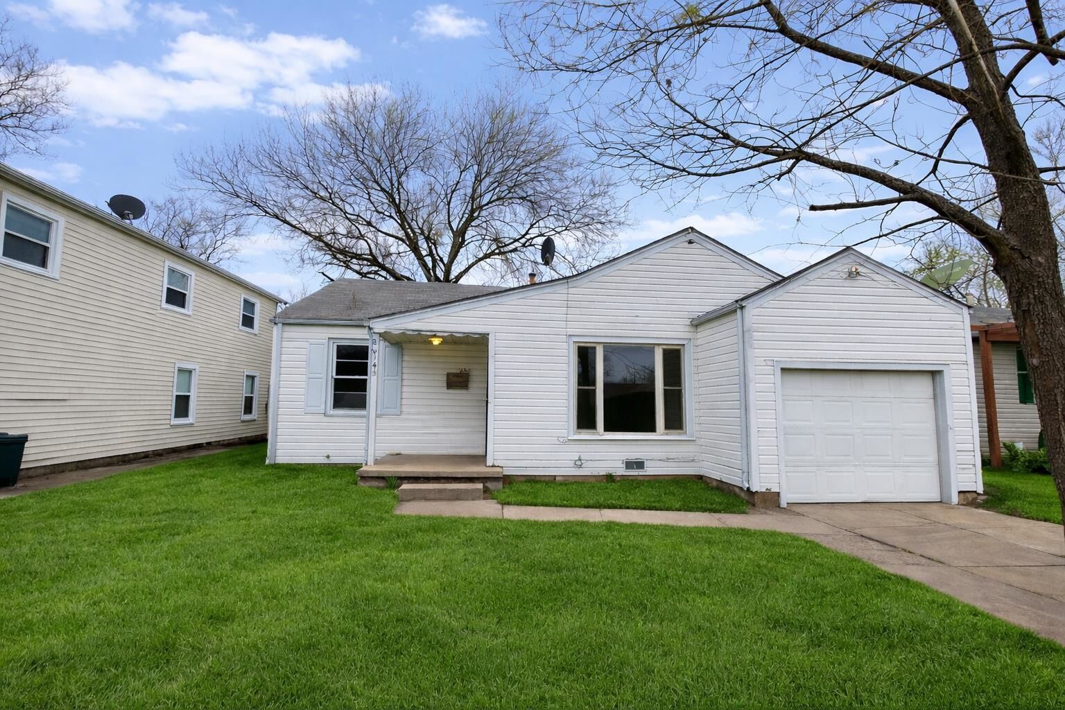 Photo de la propriété:  2145 S Estelle  KS 67211 