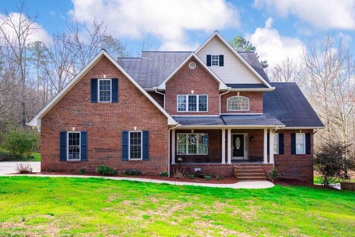 Property Photo: 153 Nix Road TN 37327