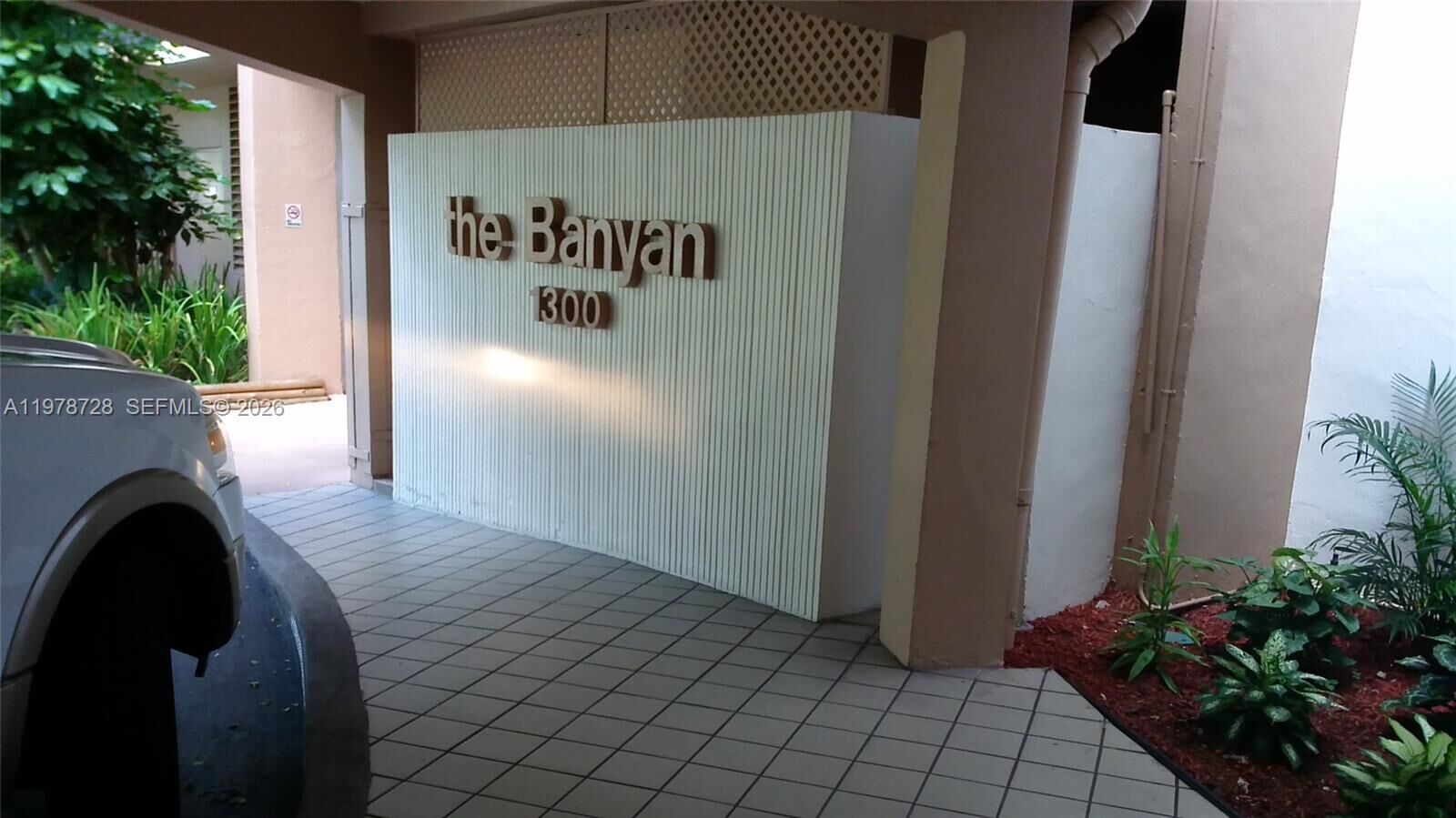 Property Photo: 1300 St Charles Pl 419 FL 33026