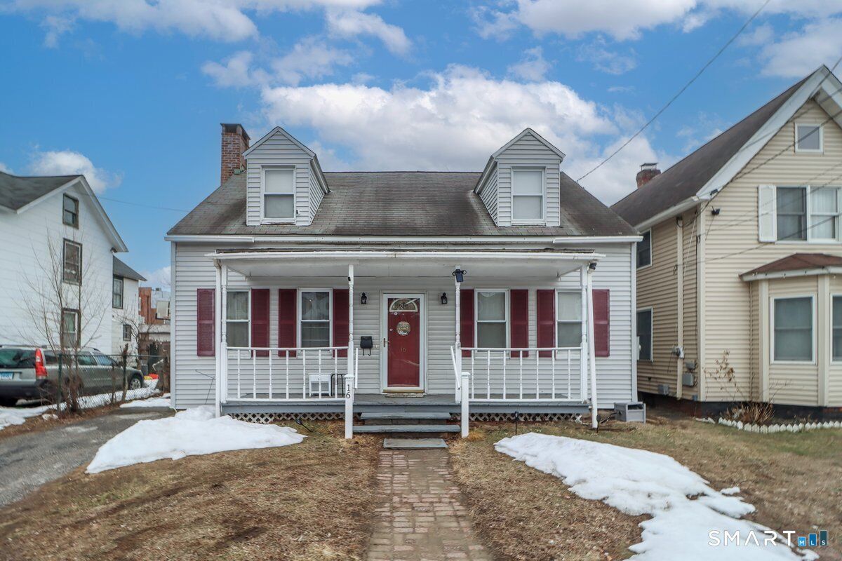 Property Photo:  16 Nicholas Square  CT 06776 