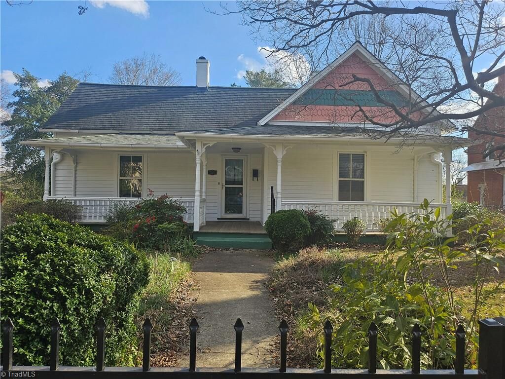 Property Photo: 224 W Banner Avenue NC 27127