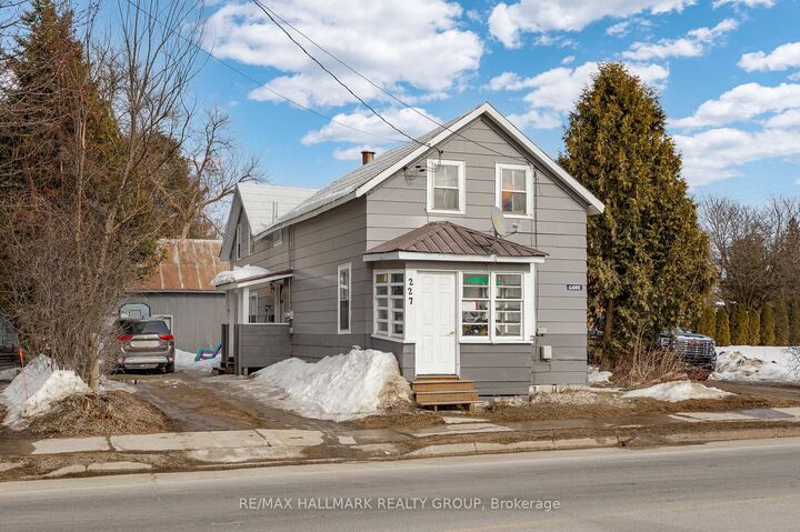 Property Photo: 229 Gore Street E ON K7H 1K6