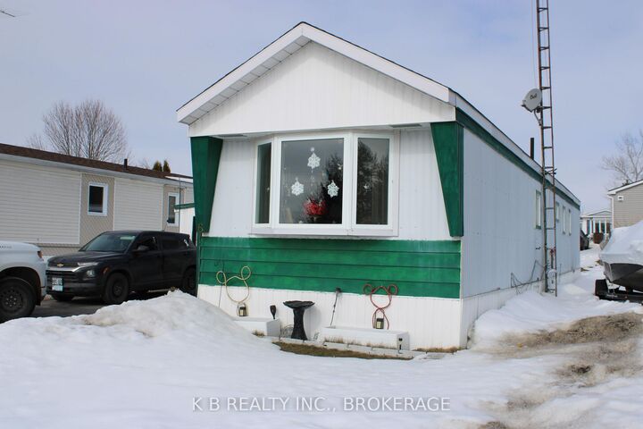 6 Cedar Street W — photo 1