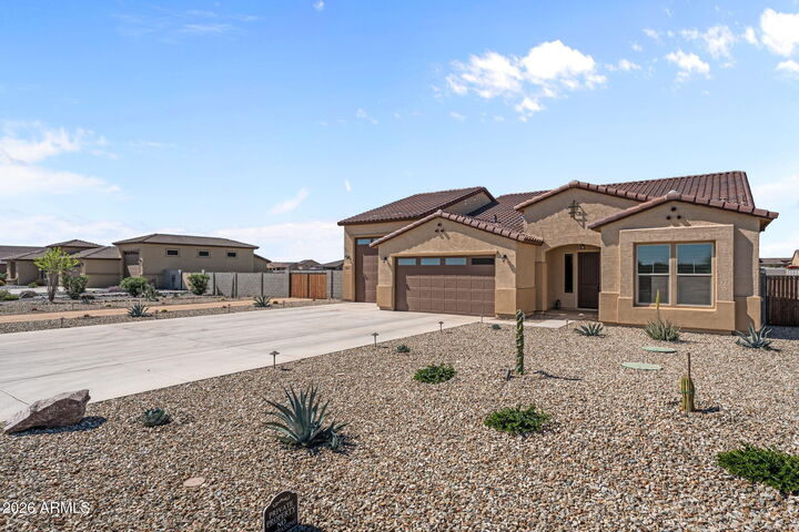 Property Photo: 29524 N 223rd Drive AZ 85361