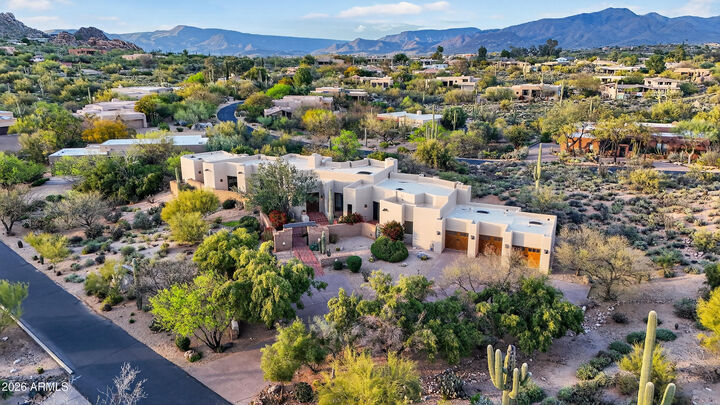 Property Photo:  2304 Fox Tail Trail  AZ 85377 
