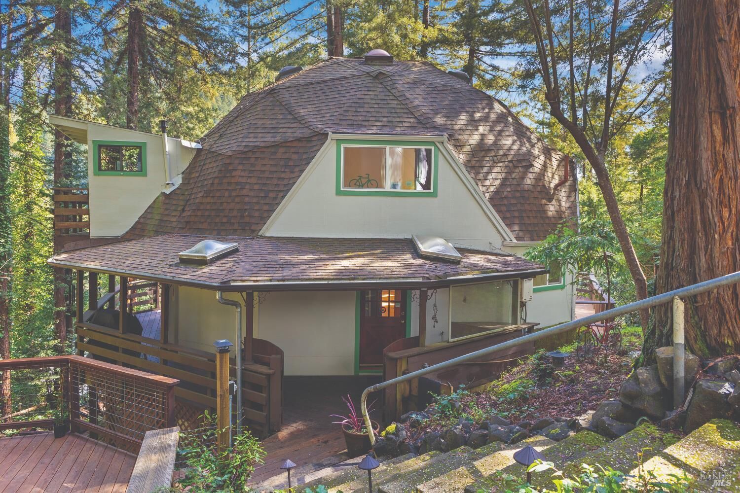 Property Photo: 9085 Middle Terrace CA 95462