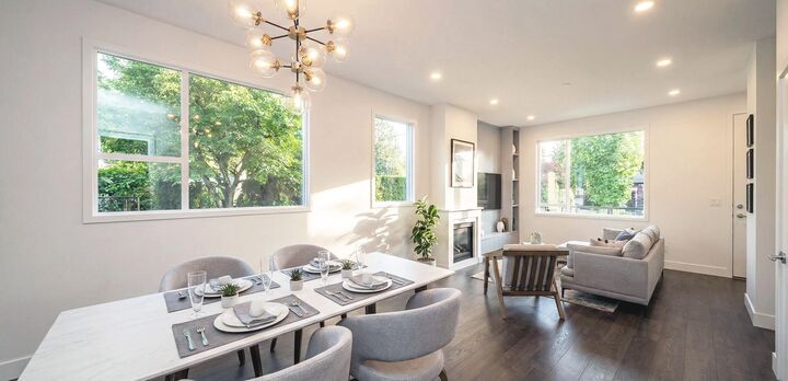 Property Photo: 2242 E 39th Avenue 1 BC V5P 1H8