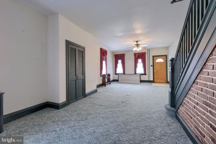 Property Photo:  36 N 6th Street  PA 17512 