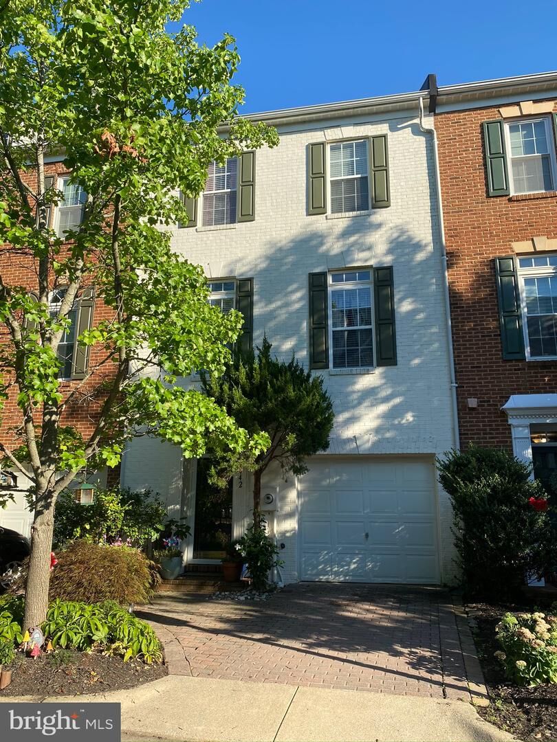 Property Photo:  5042 Grimm Drive  VA 22304 