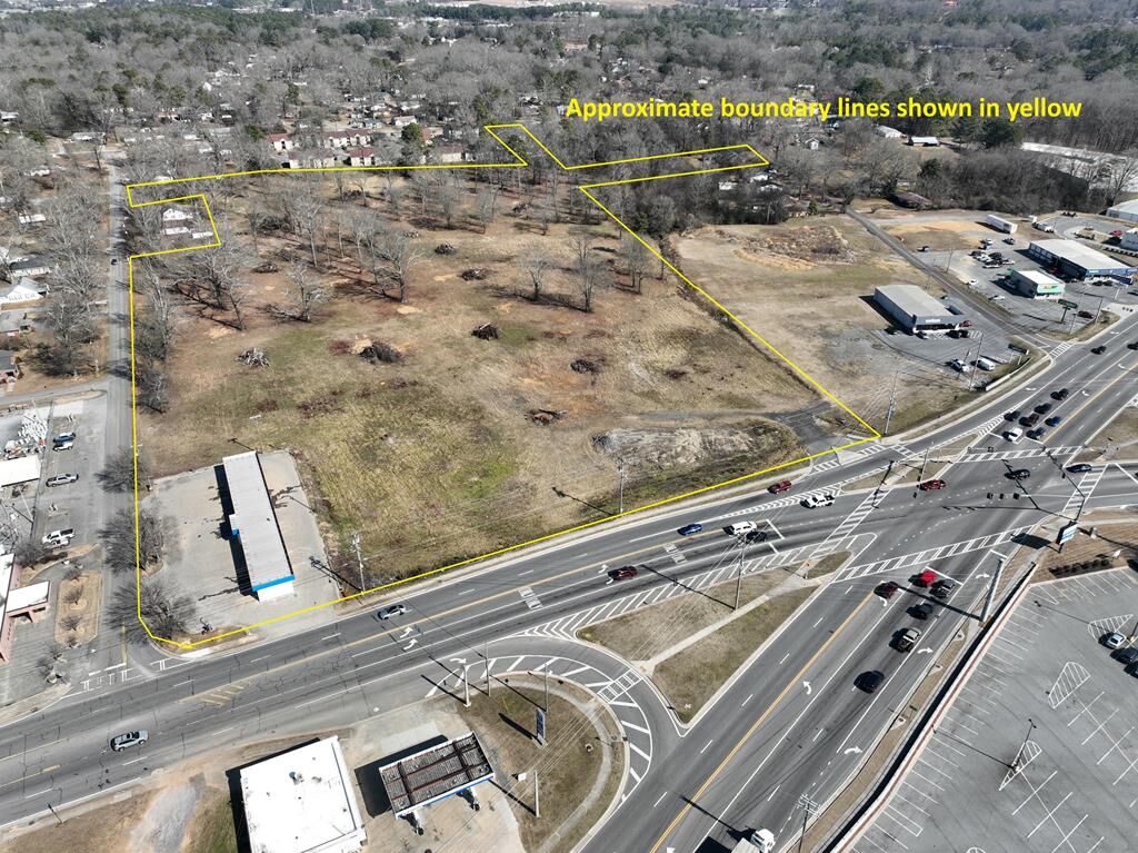 Property Photo:  1136 Wall Street  GA 30701 