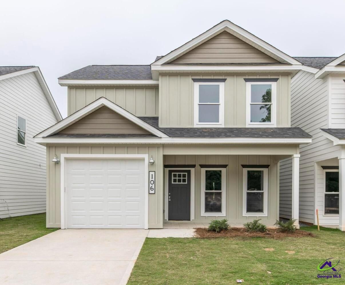 Property Photo:  106 Leisure Pointe Cove  GA 31088-0000 