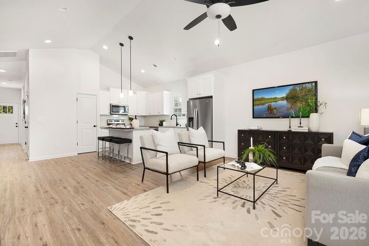 Property Photo:  6920 Ridge Lane Road  NC 28262 