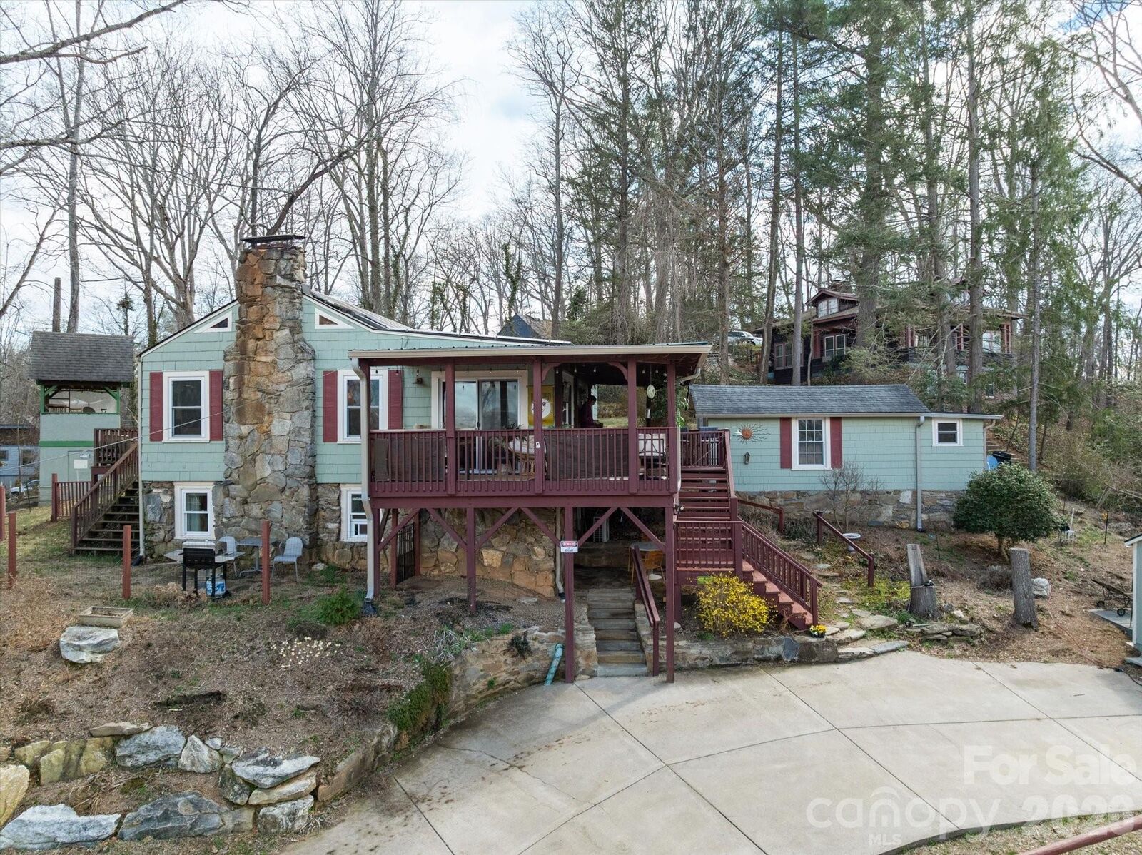Property Photo: 61 Hibriten Drive NC 28801