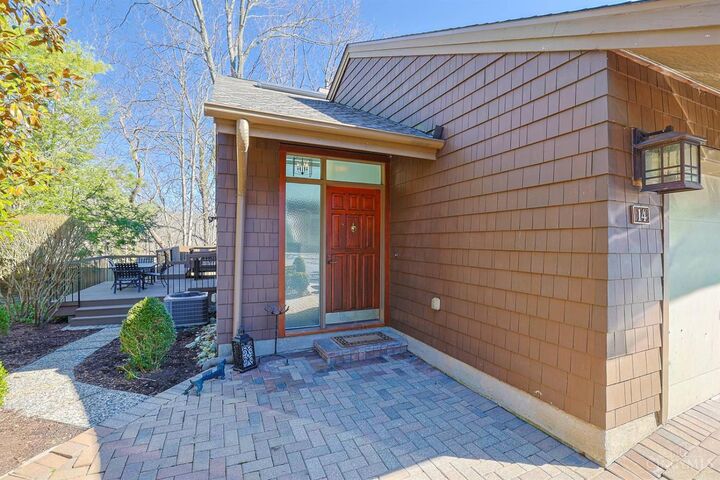Property Photo:  14 Spring Knoll Drive  OH 45227 