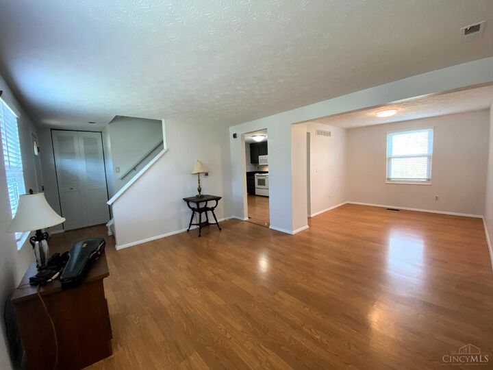 Property Photo:  614 Glenrose Lane  OH 45244 