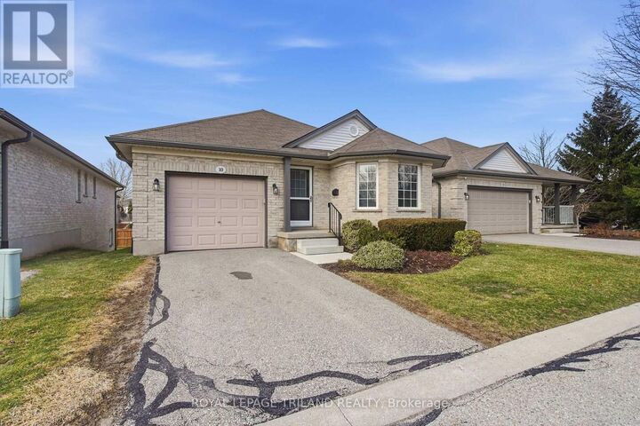 Property Photo: 20 Windemere Place 10 ON N5R 6H6