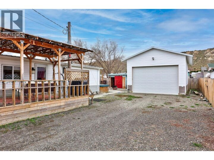 Property Photo: 4945 Anker Road BC V0E 2P0