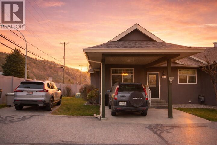 Property Photo: 3011 South Main Street 101 BC V2A 5J7