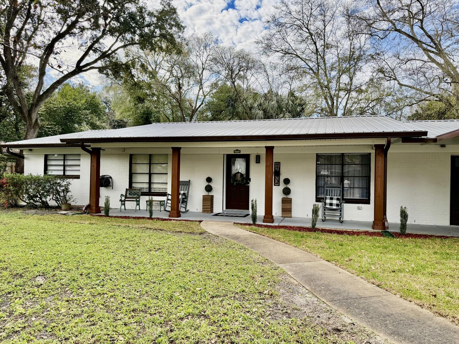 Property Photo:  706 Bradford Drive  FL 32547 