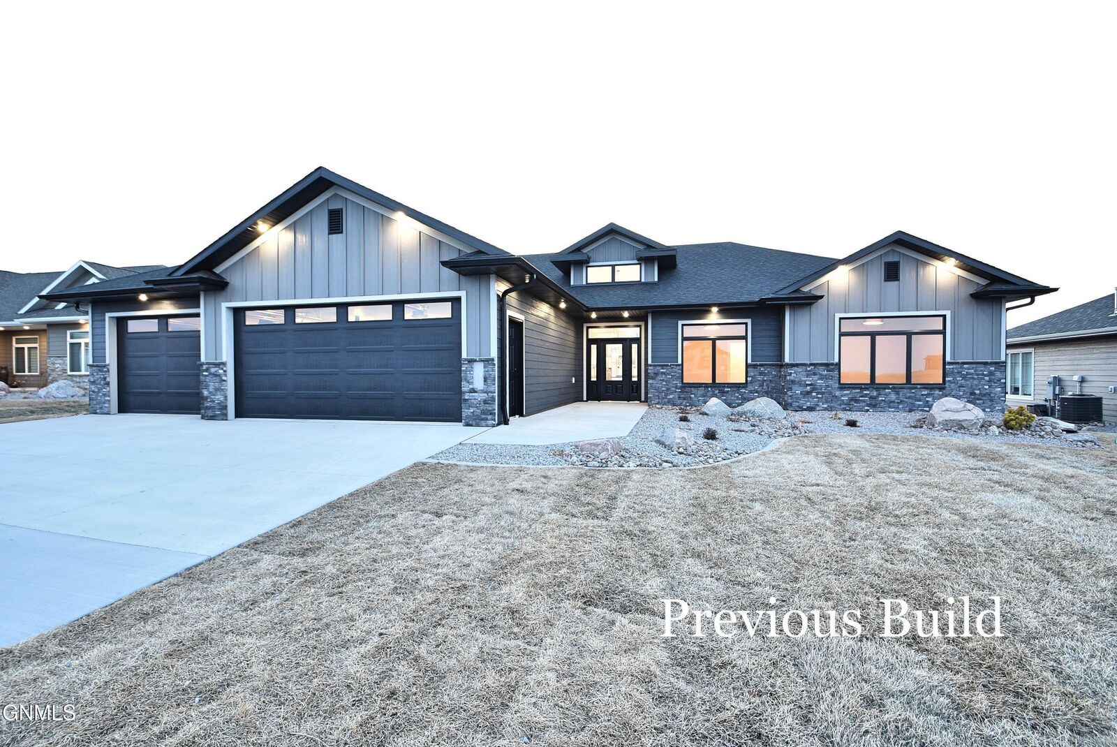 Property Photo:  6128 Heritage Rdg Road  ND 58503 