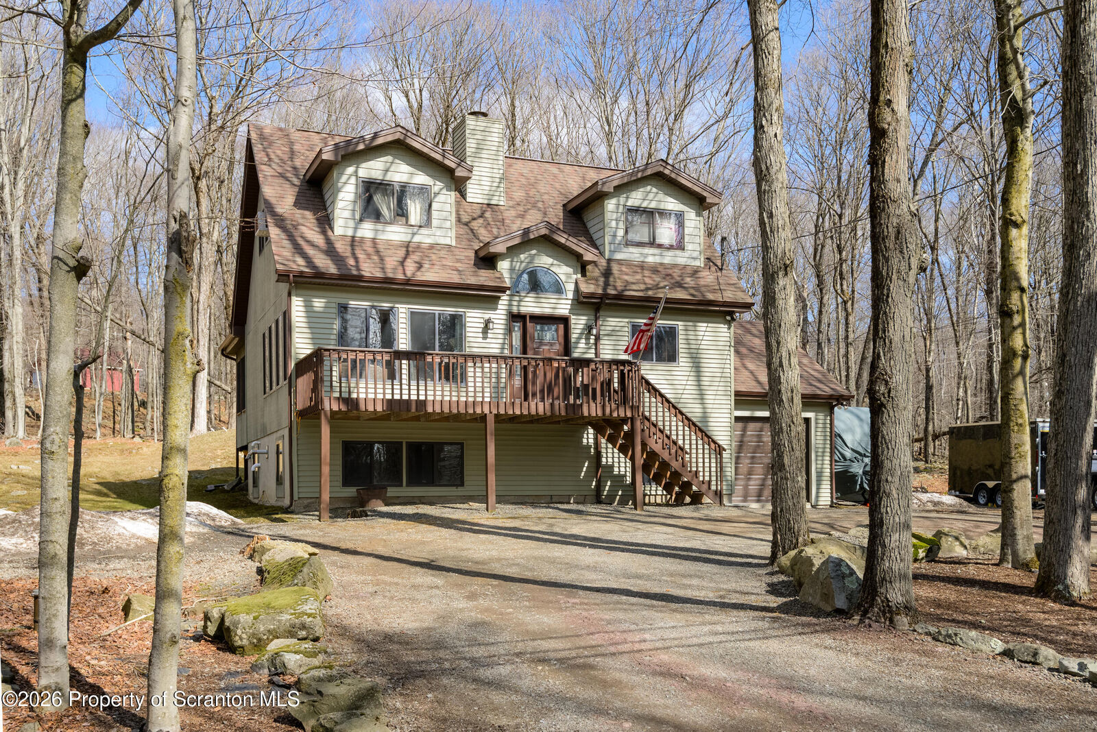 Property Photo:  1399 Pocono Drive  PA 18424 