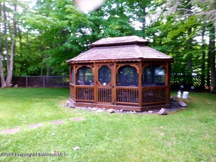 Property Photo:  3142 Evergreen Circle  PA 18466 