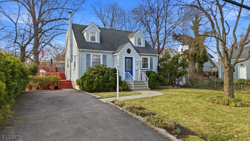 Property Photo:  17 Richmond Ave  NJ 07016 