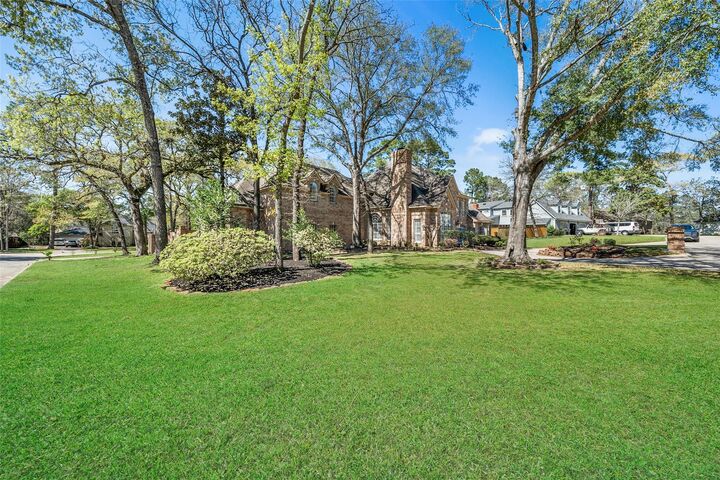 Property Photo:  22 Royal Dalton Circle  TX 77304 