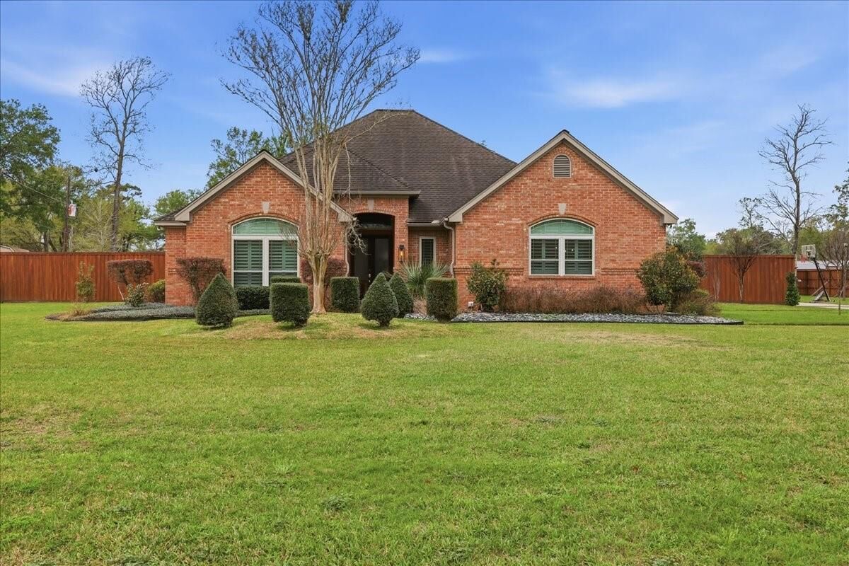 Property Photo:  3803 Martin Luther King Jr Drive  TX 77632 
