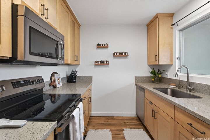 Property Photo:  316-3 Molo Street 1803  HI 96734 