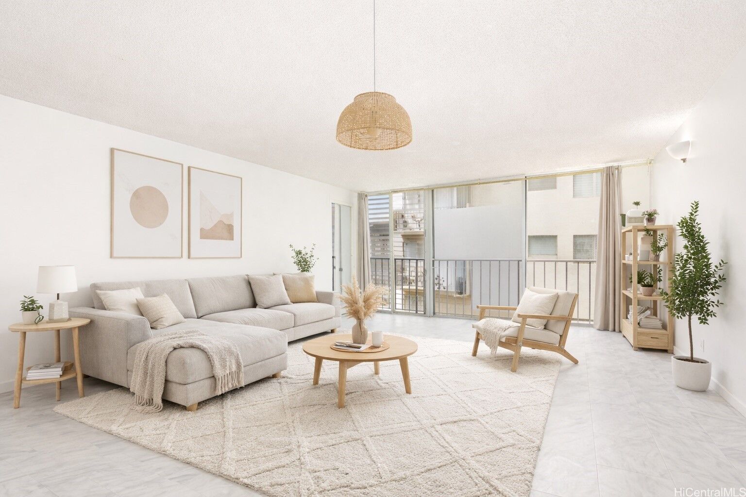 Property Photo: 440 Lewers Street 402 HI 96815