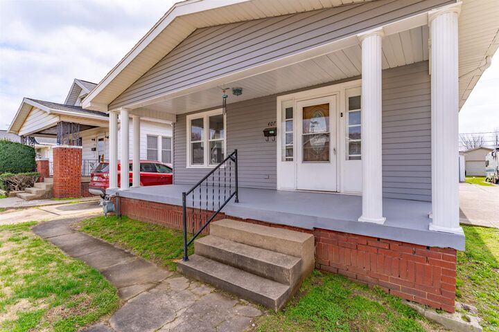 Property Photo:  407 Richardt Avenue  IN 47711 