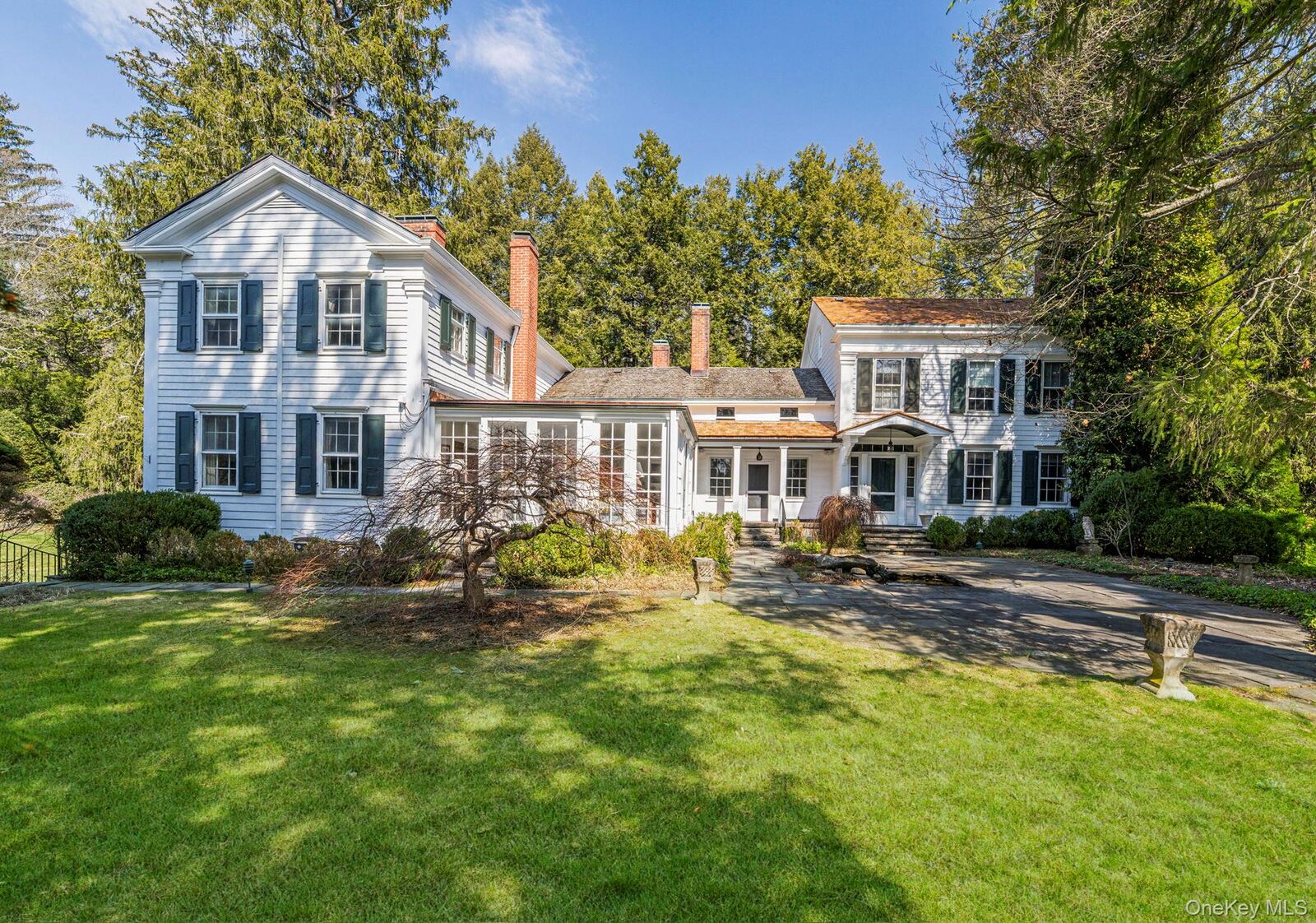 Property Photo:  549 Croton Lake Road  NY 10549 
