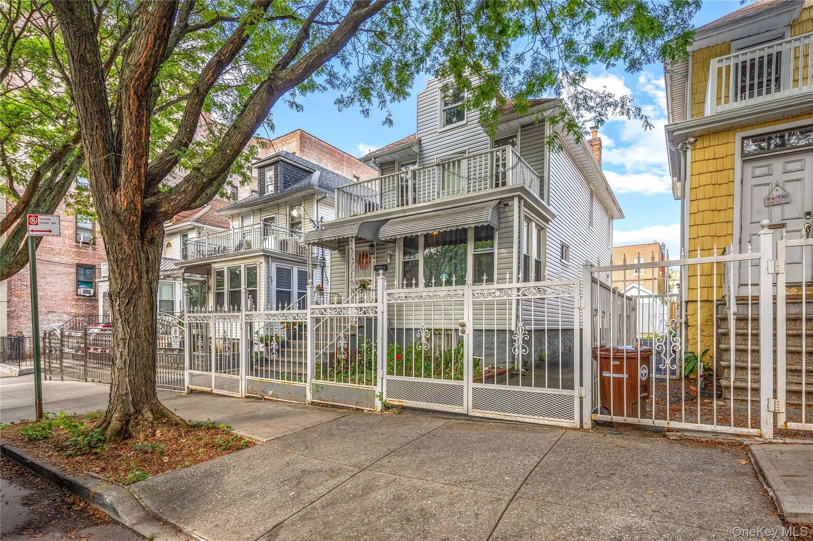 Property Photo:  667 E 230th Street  NY 10466 