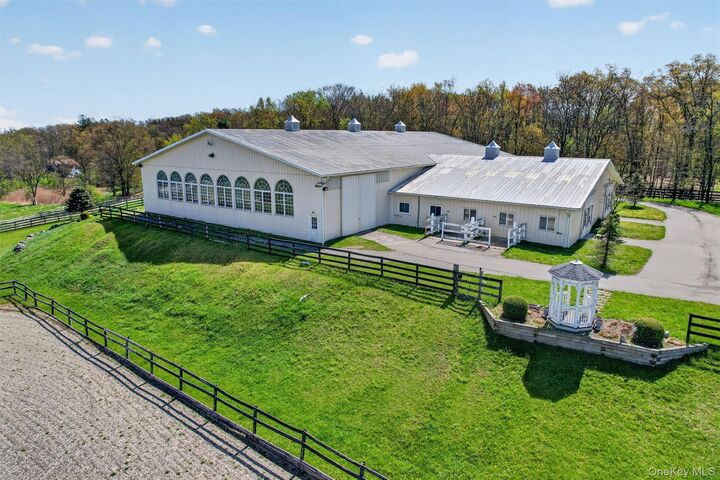 Property Photo:  285 Hill Road  NY 10940 