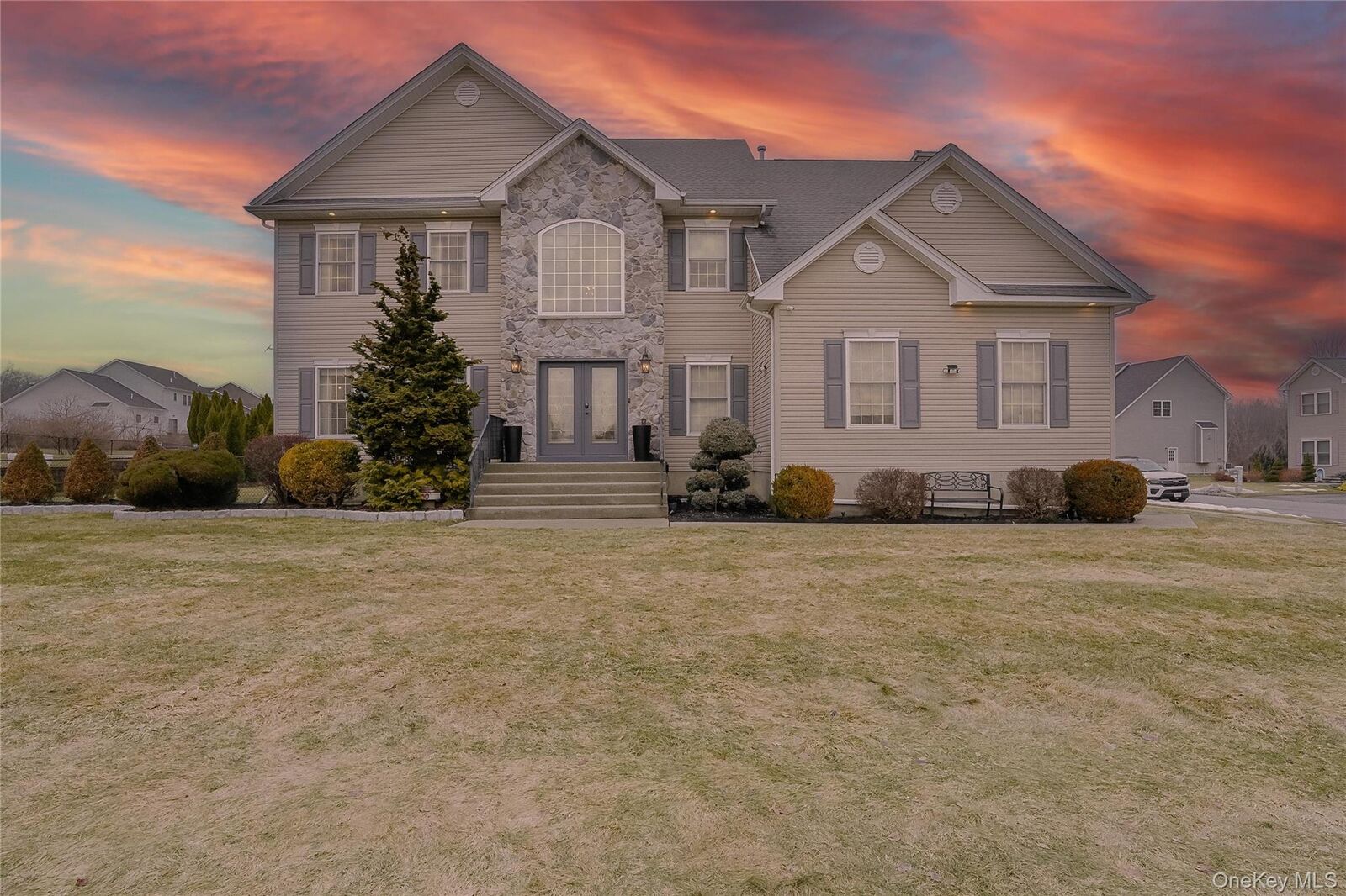 Property Photo:  3002 Molly Pitcher Drive  NY 12553 