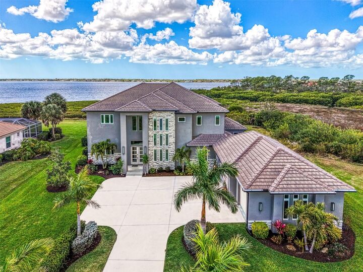 Property Photo:  3051 Rivershore Lane  FL 33953 