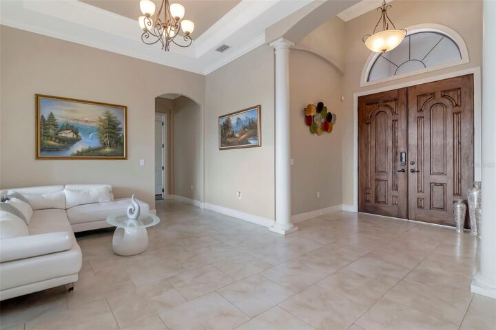 Property Photo:  1022 Emerald Creek Drive  FL 33596 