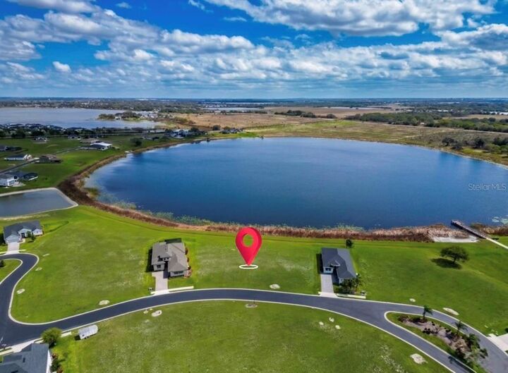 Property Photo:  422 Waterfern Trail Drive  FL 33823 