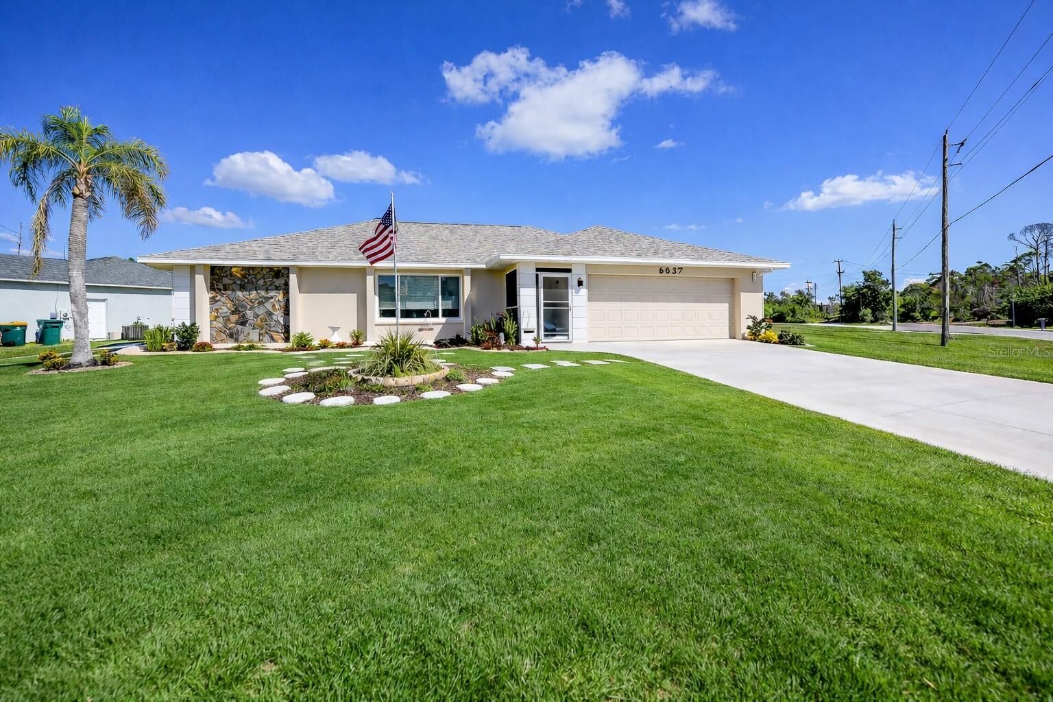 Property Photo: 6037 David Boulevard FL 33981