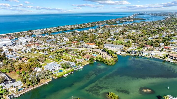 Property Photo:  101 Louella Lane 5  FL 34275 